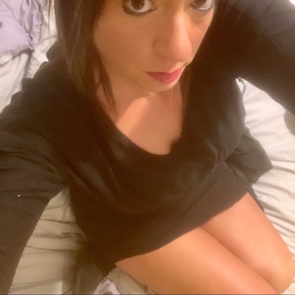 NEW LISTING❗️VELVET by Graham & Spencer fo… - Picture 10 of 16